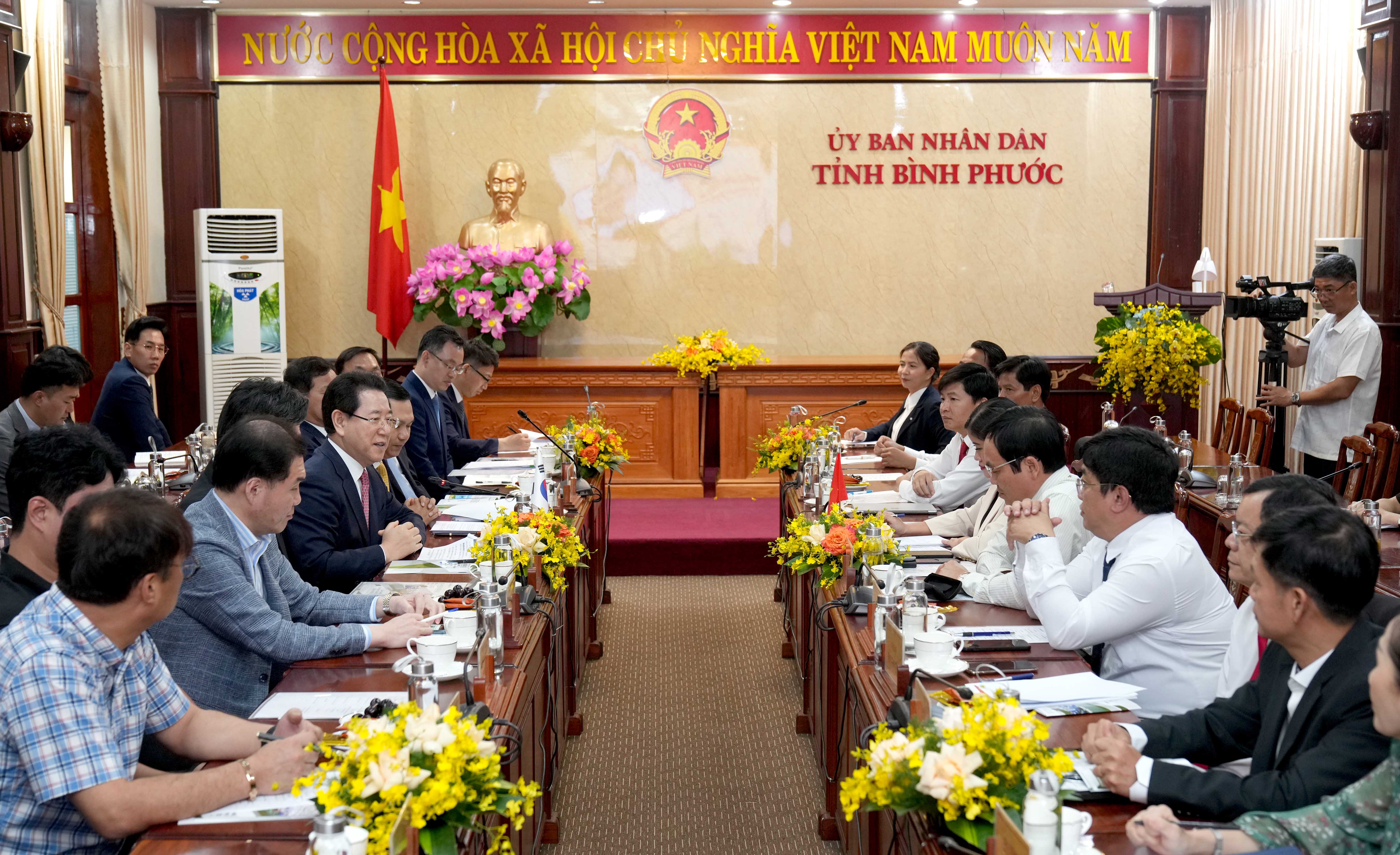베트남 빈프억성과 우호협력 강화6